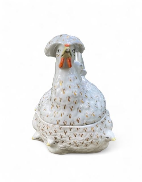 fig 1. Staffordshire hen tureen, Thomas Parr, c. 1860.