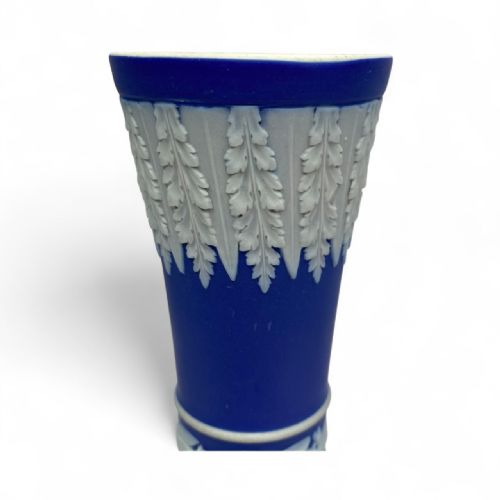 WEDGWOOD BLUE JASPER CLASSICAL RELIEF VASES C 1880 - ADDITIONAL PHOTO 5