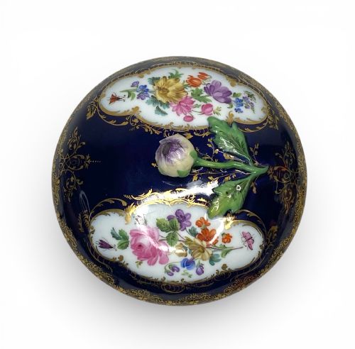 fig 1. Meissen topographical sucrier Meissen, c. 1860.