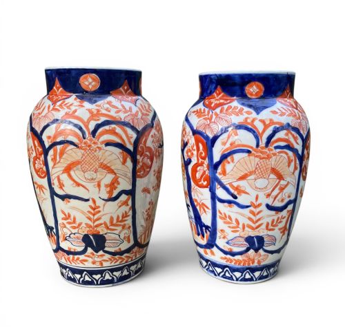 PAIR IMARI PORCELAIN VASES JAPAN C 1890 MEIJI PERIOD - ADDITIONAL PHOTO 1
