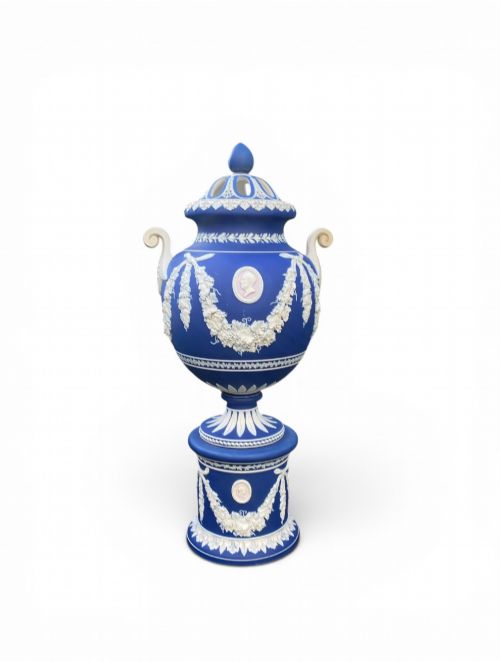 ADAMS BROMLEY BLUE JASPER POT POURRI C 1880 - ADDITIONAL PHOTO 3