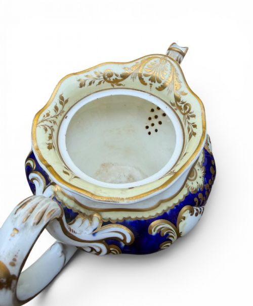 ENGLISH PORCELAIN ROCOCO TEAPOT C 1840 - ADDITIONAL PHOTO 5