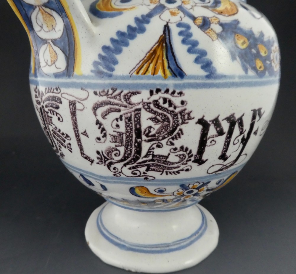 Italian maiolica wet drug jar, c. 1700 View VI