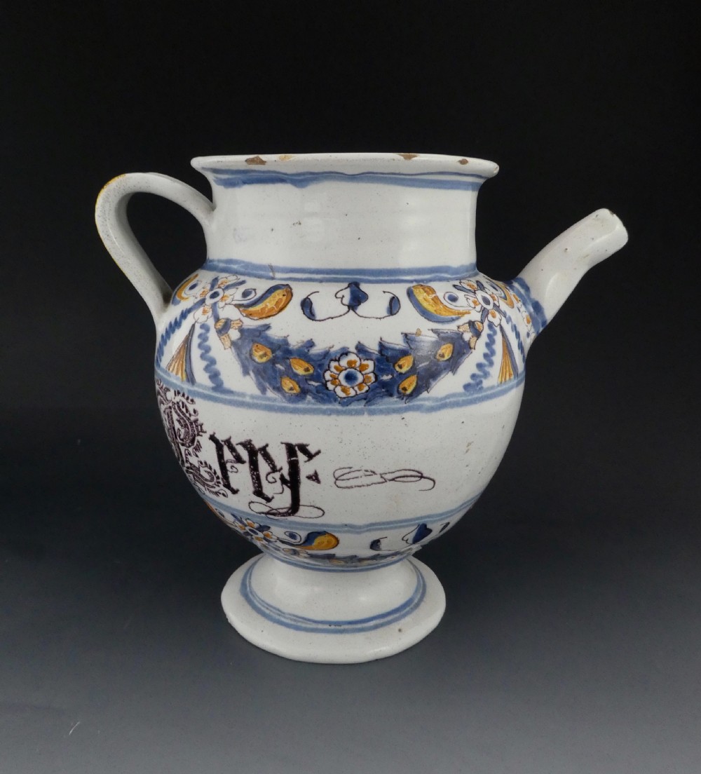 Italian maiolica wet drug jar, c. 1700 View VII