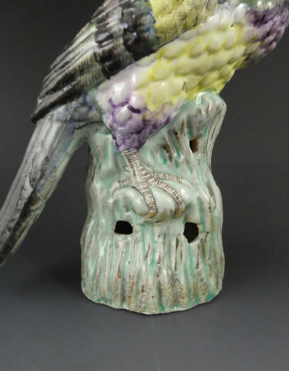 Chinese porcelain parrot. Famille rose decoration. Jiaqing Period, c. 1800. View III