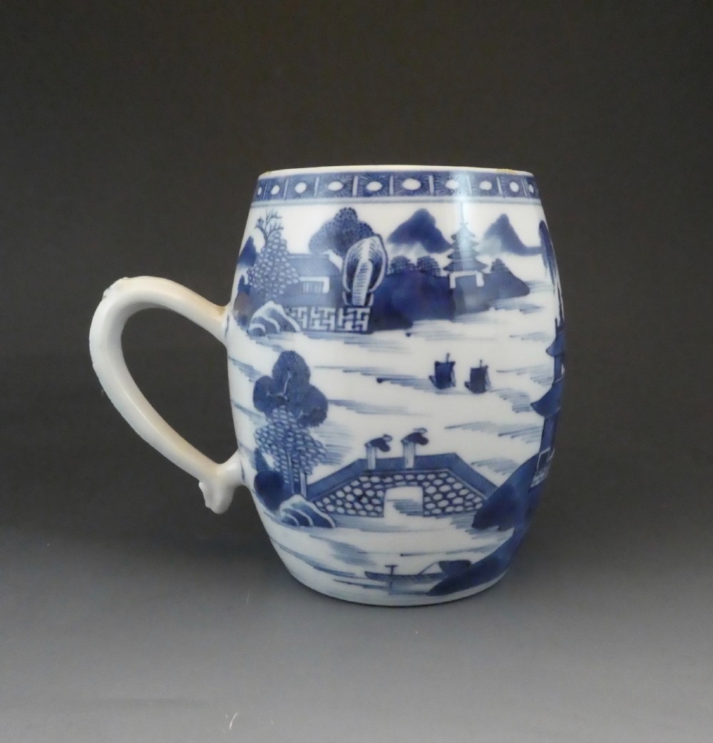 Chinese porcelain mug, Qianlong Period, c. 1770. View V
