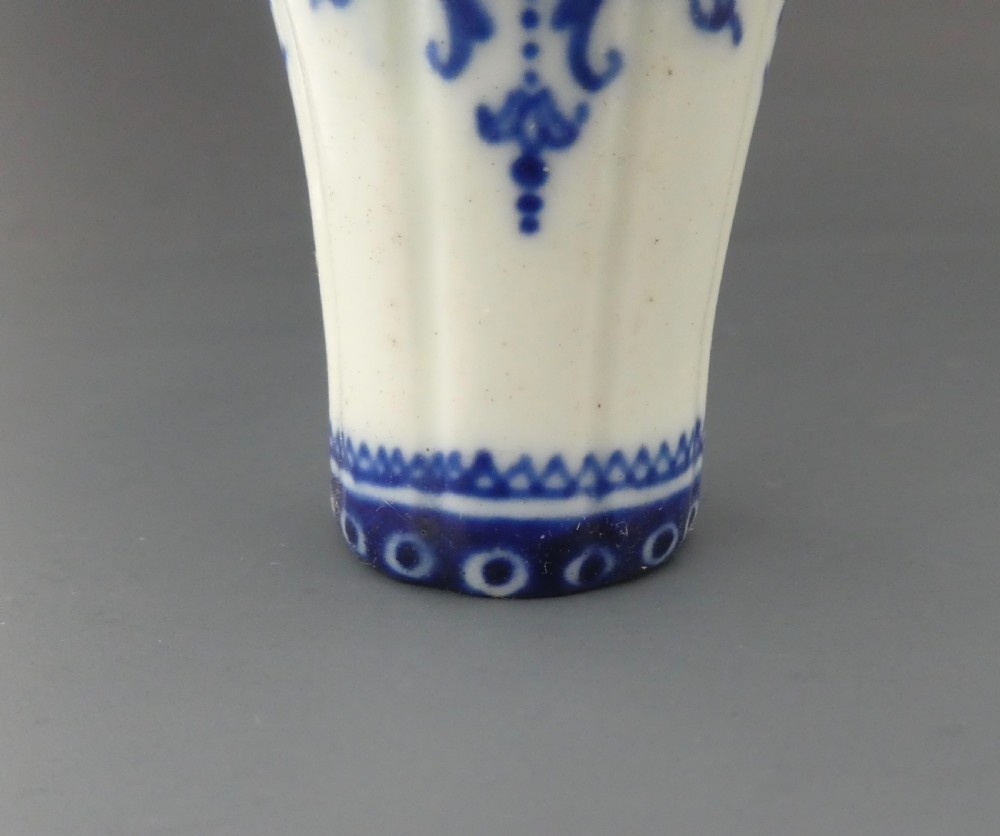 St Cloud porcelain cane handle, c. 1730. View IV