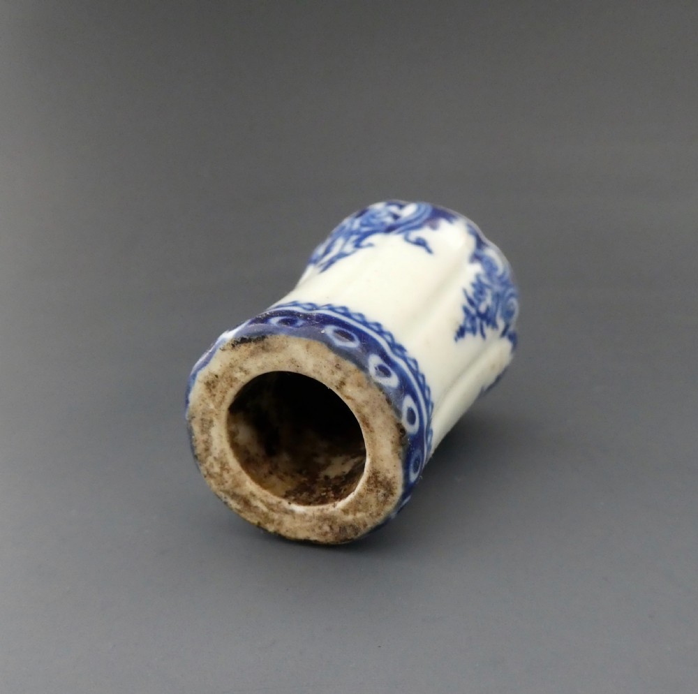 St Cloud porcelain cane handle, c. 1730. View VI