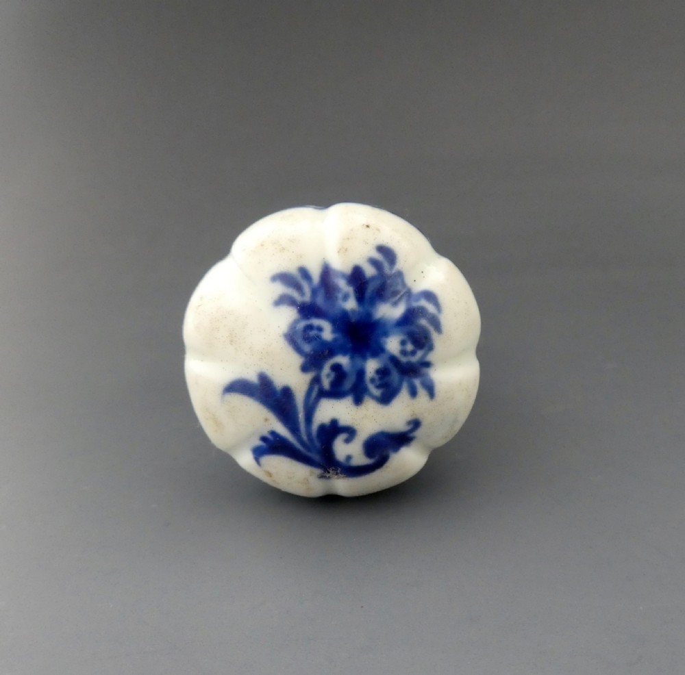 St Cloud porcelain cane handle, c. 1730. View VII