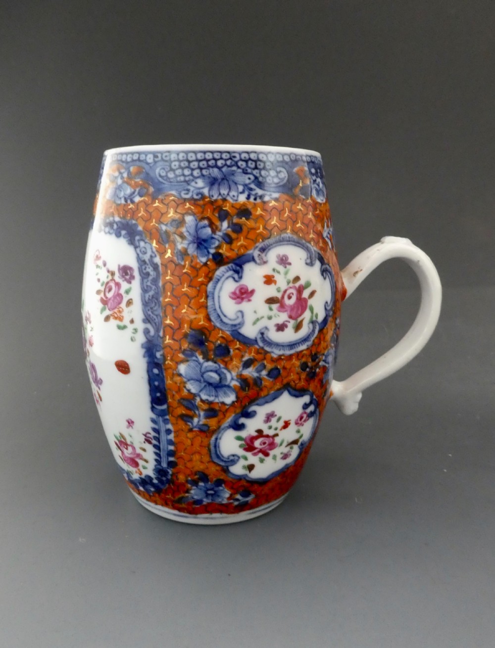 Chinese porcelain mug. Famille rose decoration. c. 1760.