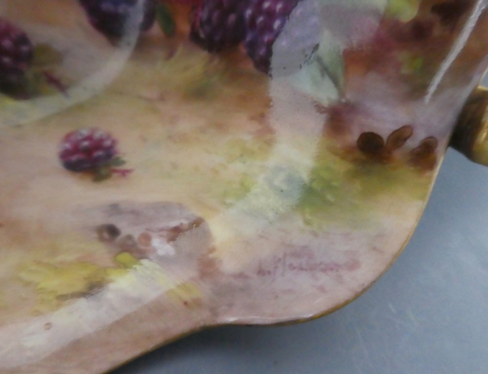 Royal Worcester porcelain bowl. Fruit painted by Louis Flexman, dated 1920. View V