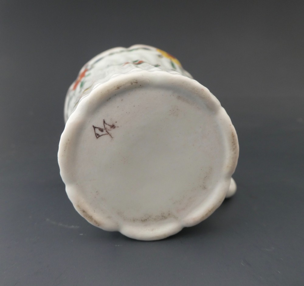 Worcester porcelain coffee cup, c. 1752-1754. View IX