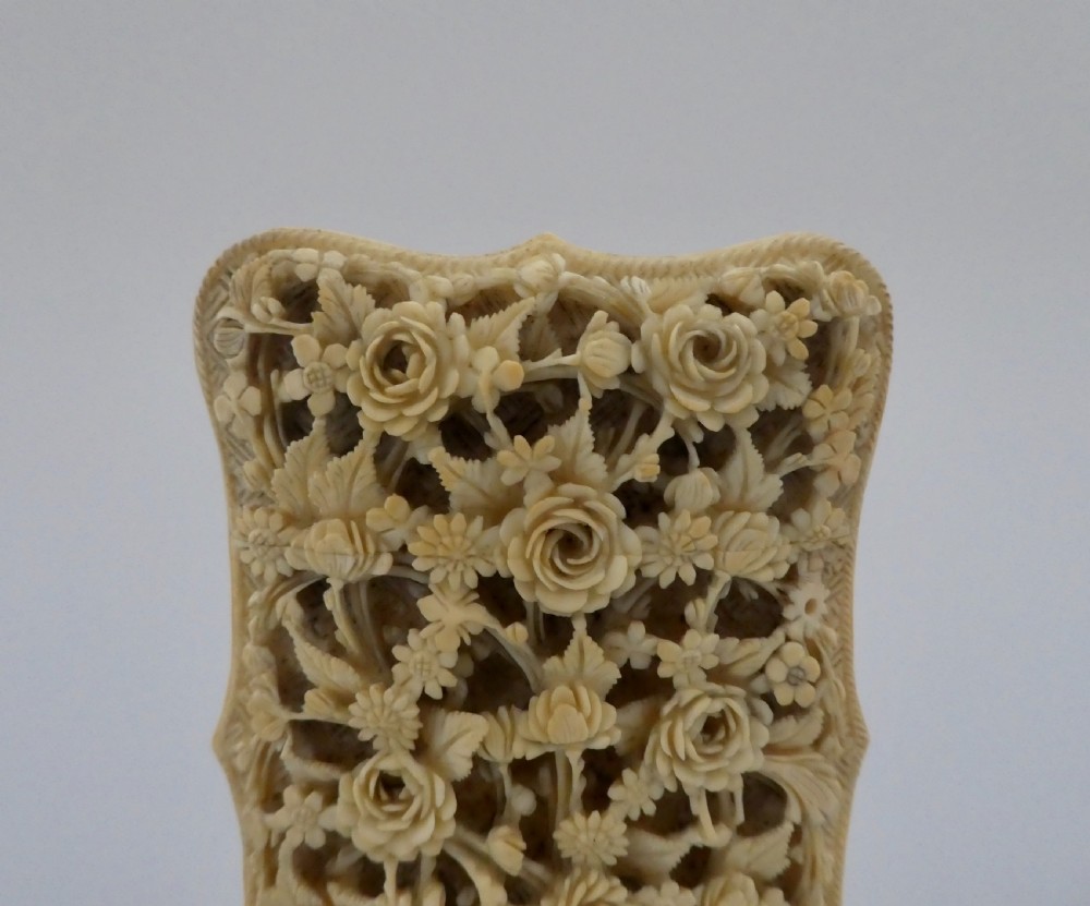Chinese carved ivory card case of large size, Canton, c. 1820. View IV