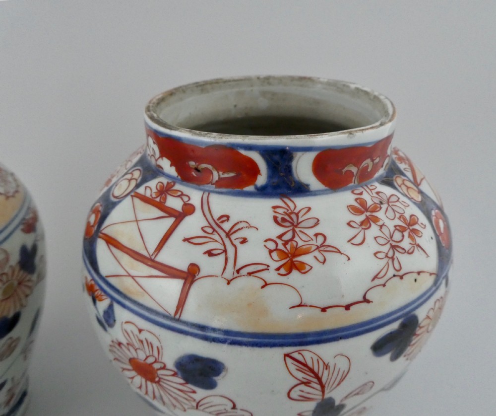 Pair Japanese Imari jars. Arita, c. 1700. Genroku Period. View V