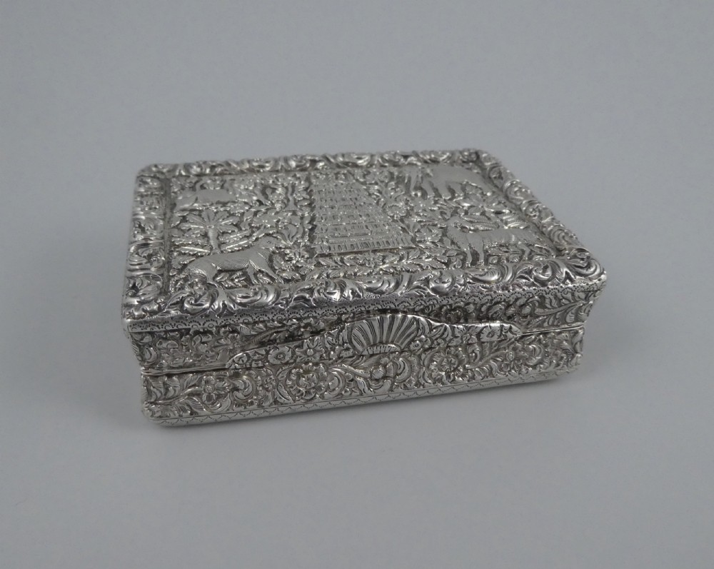 Indian silver double snuff box. Trichinopoly or Tanjore, c. 1860. View II
