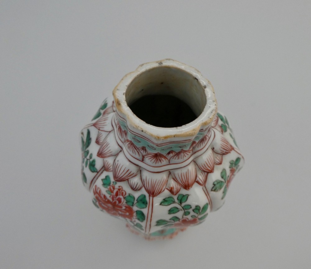 Chinese porcelain vase. Famille verte decoration. c. 1700. Kangxi Period. View VI