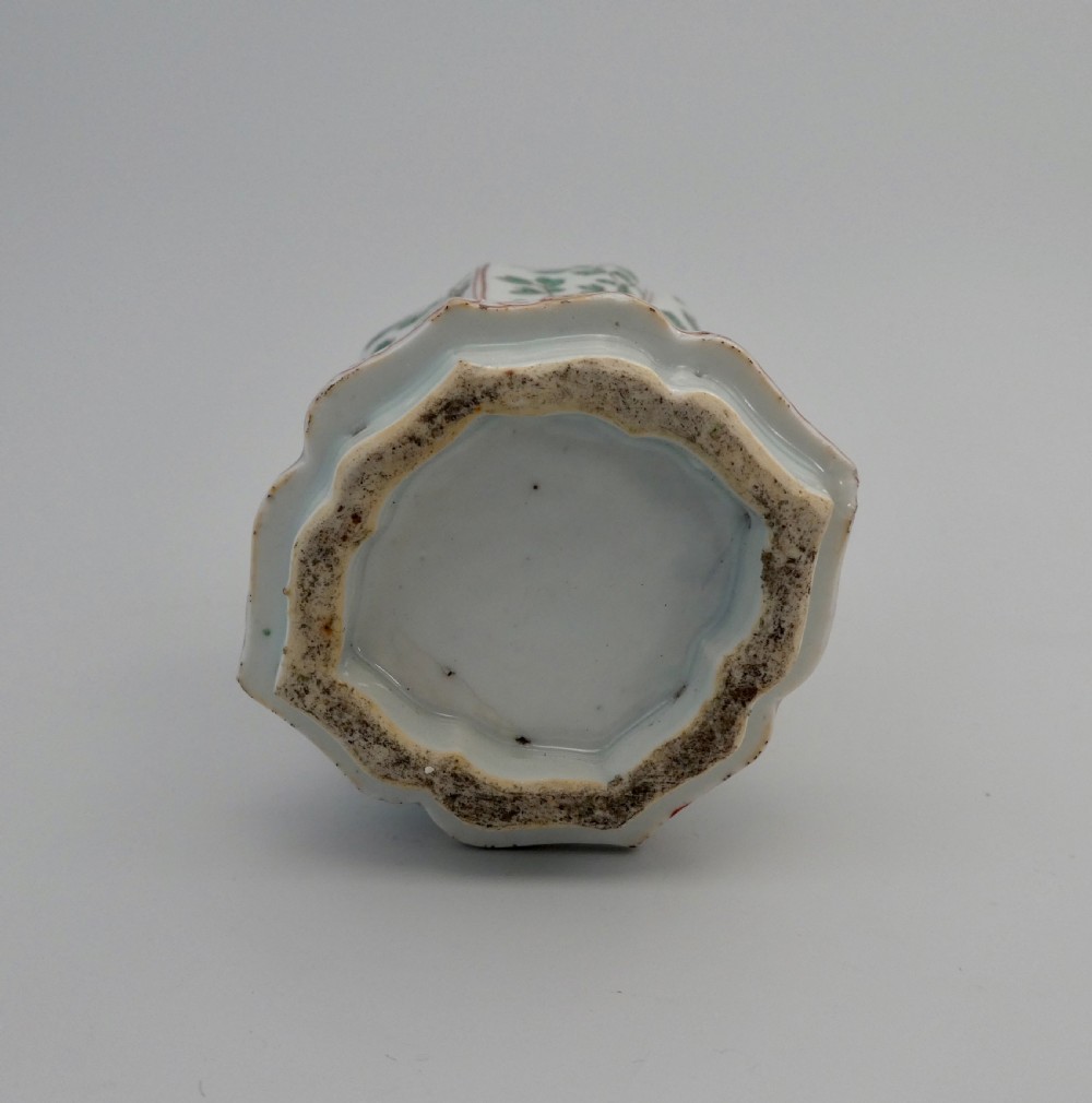 Chinese porcelain vase. Famille verte decoration. c. 1700. Kangxi Period. View IX