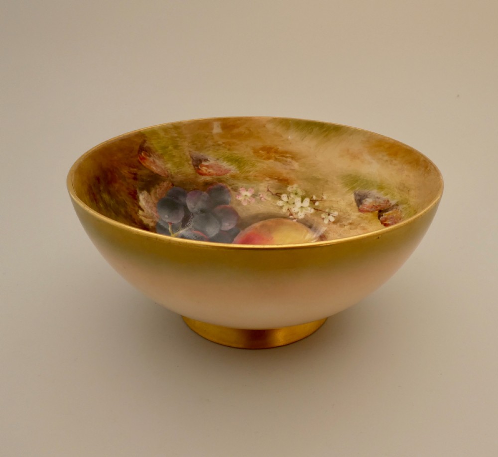 Royal Worcester porcelain fruit painted bowl. William Ricketts, dated 1929. View VI