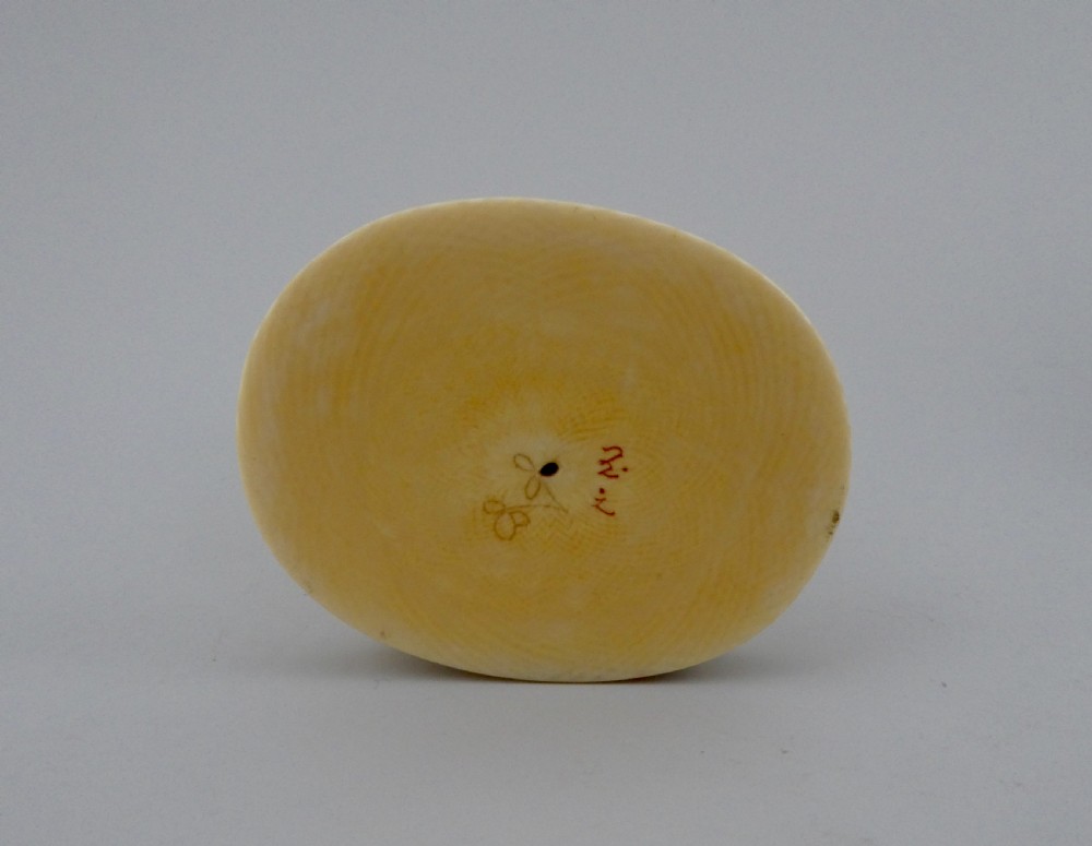 Japanese ivory okimono, c. 1900. Meiji Period. Signe Gyokushi. View X