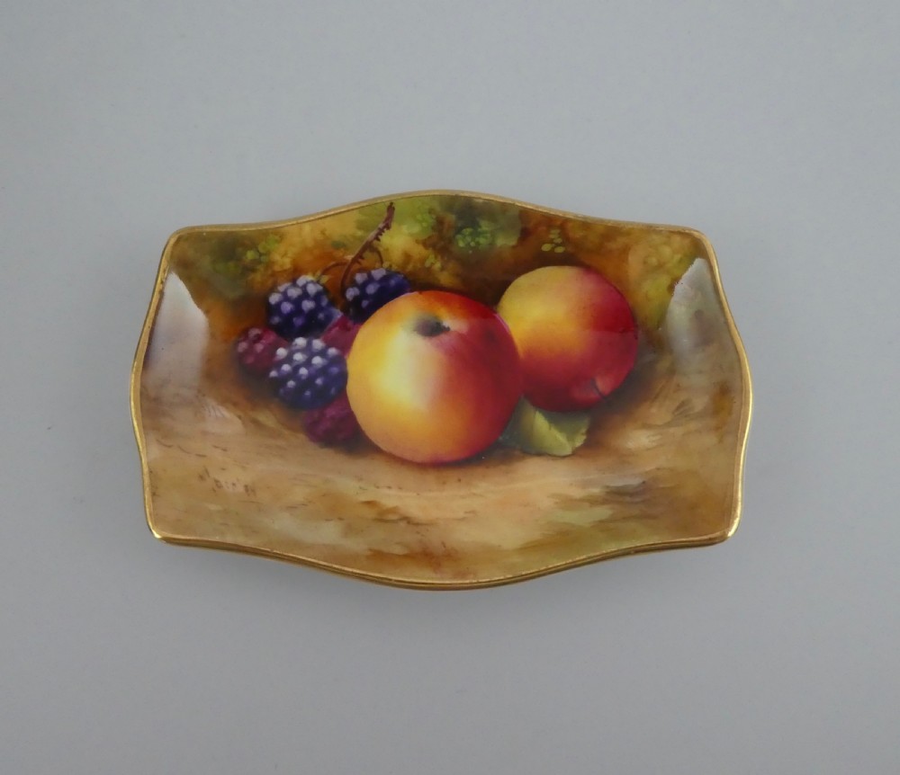 Royal Worcester porcelain pin tray. George Moseley, dated 1935.