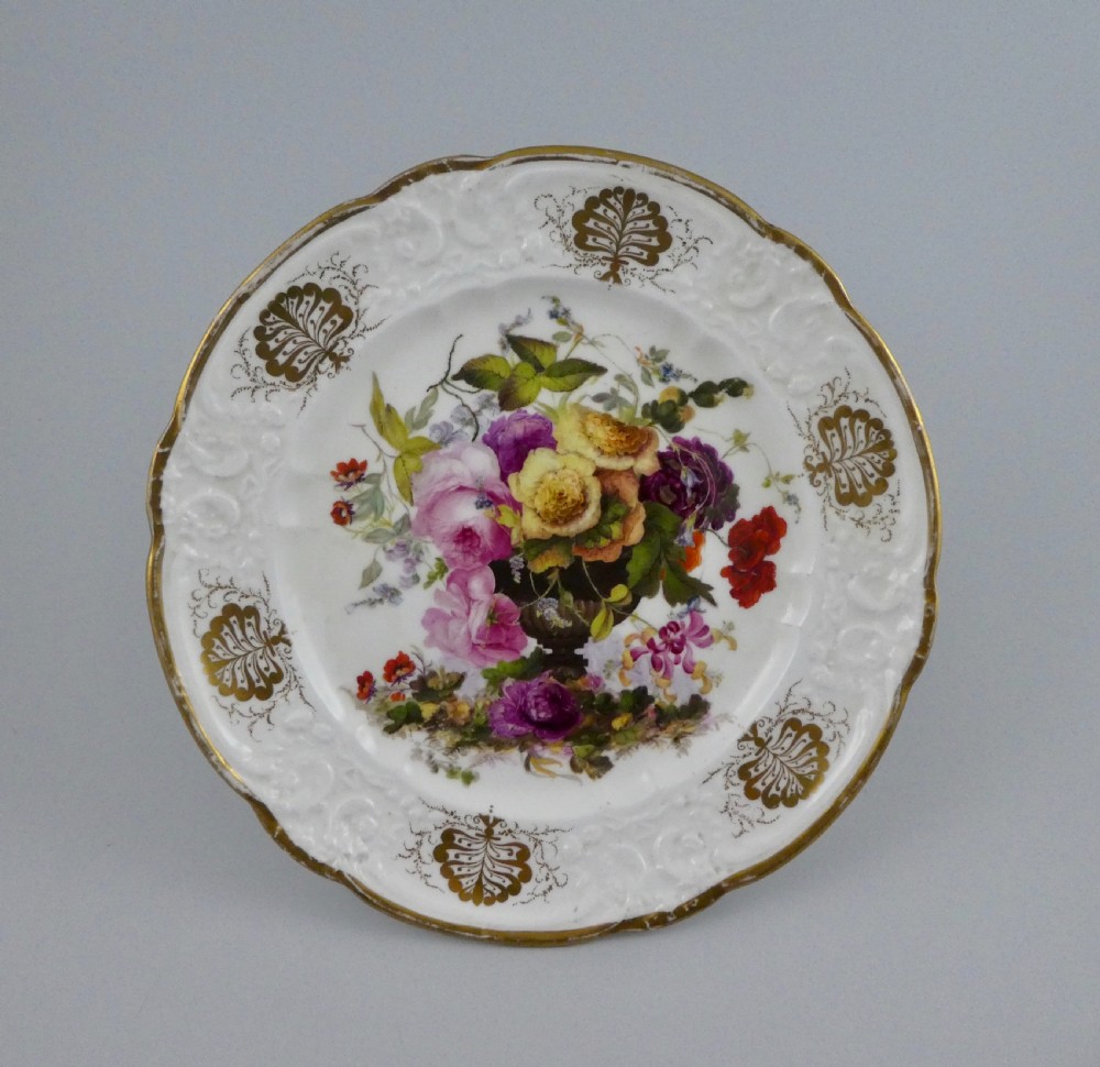 Nantgarw porcelain dish. London decorated by Moses Webster, c. 1820.