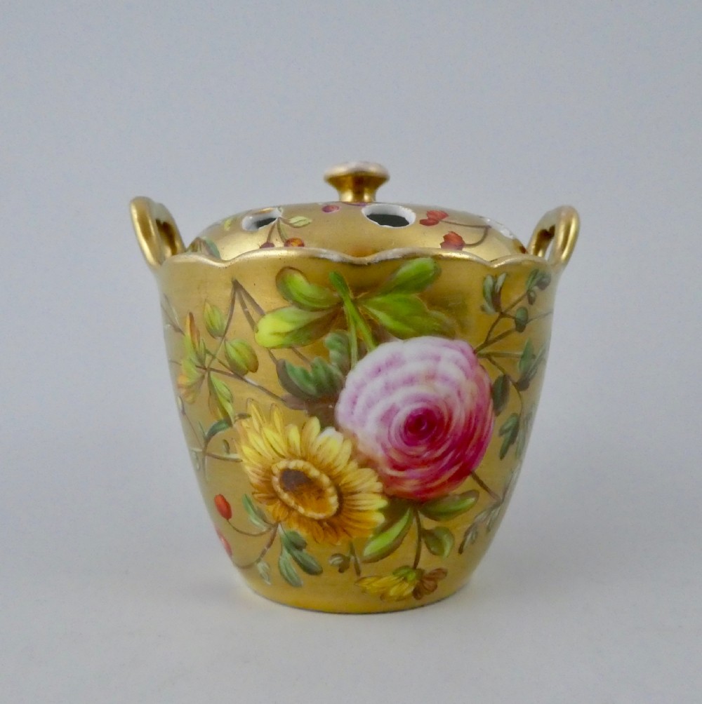 Spode porcelain pot pourri, c. 1810.