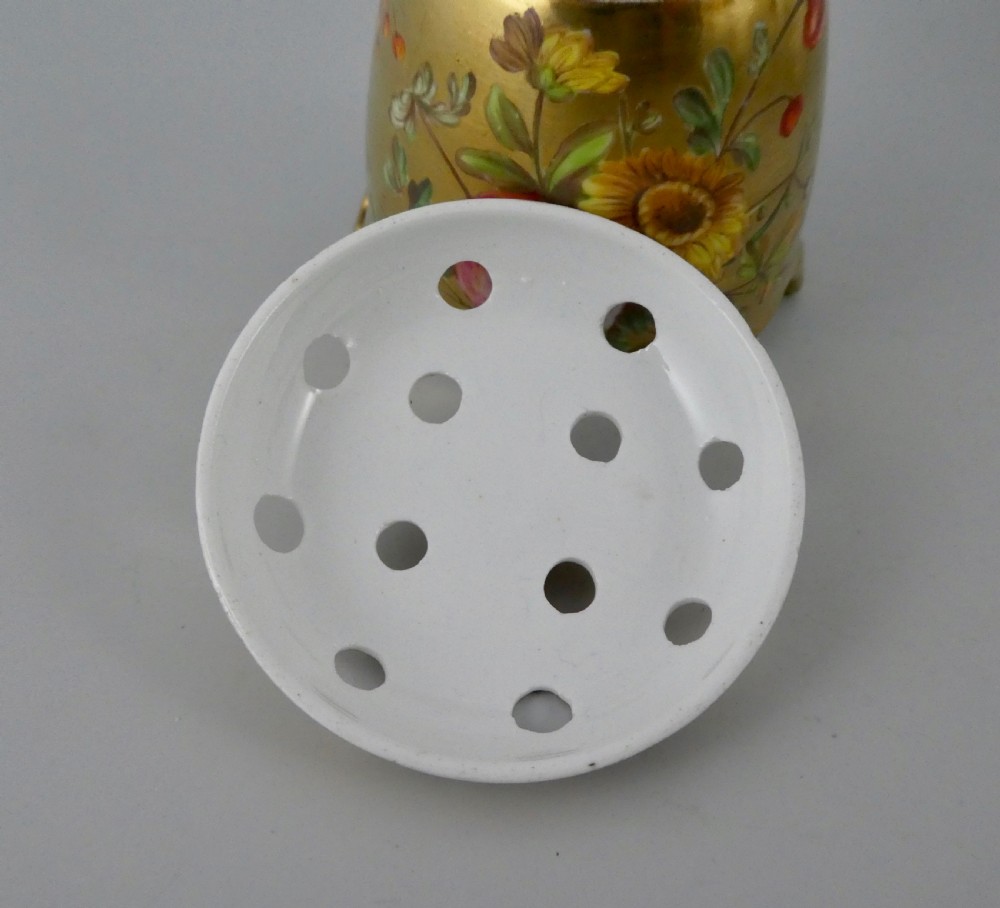 Spode porcelain pot pourri, c. 1810. View XII