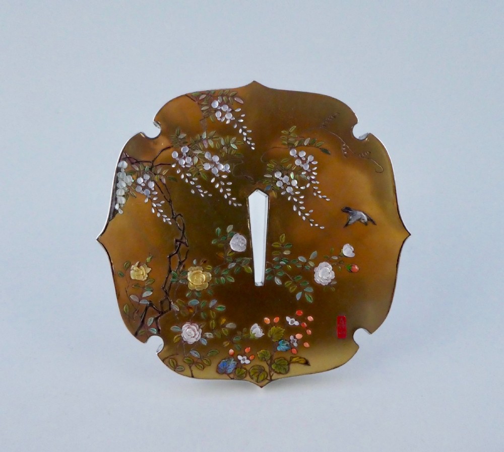 Japanese gold lacquer & Shibayama tsuba. Signed Shinzan. Meiji Period. View IV
