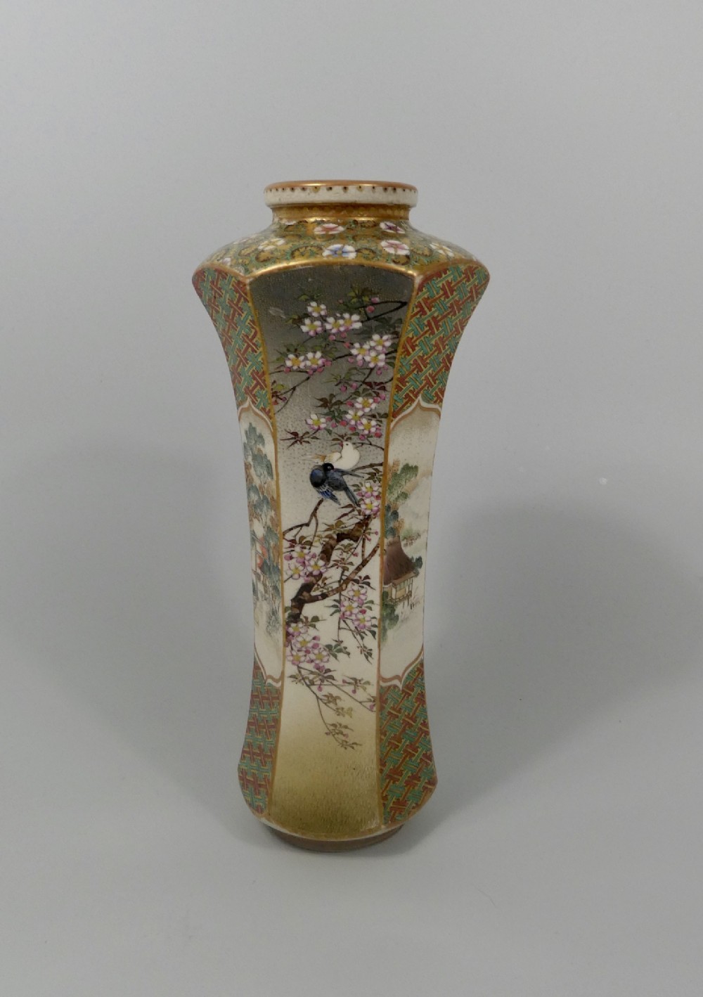 Satsuma pottery vase. Kinkozan, c. 1900. Meiji Period.