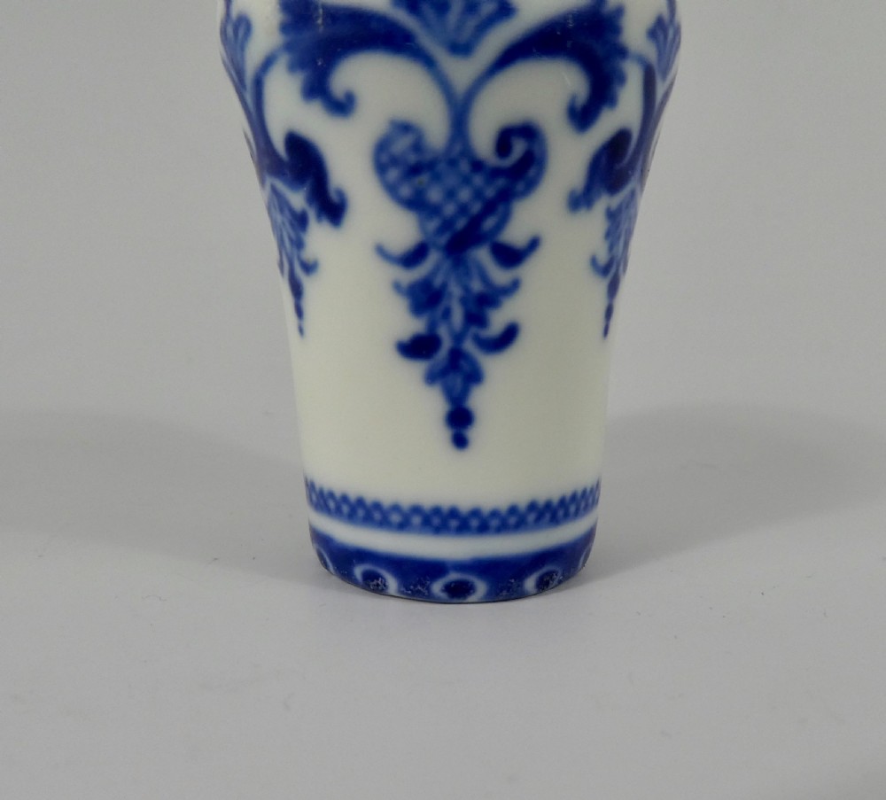 St Cloud porcelain cane handle, c. 1730. View III