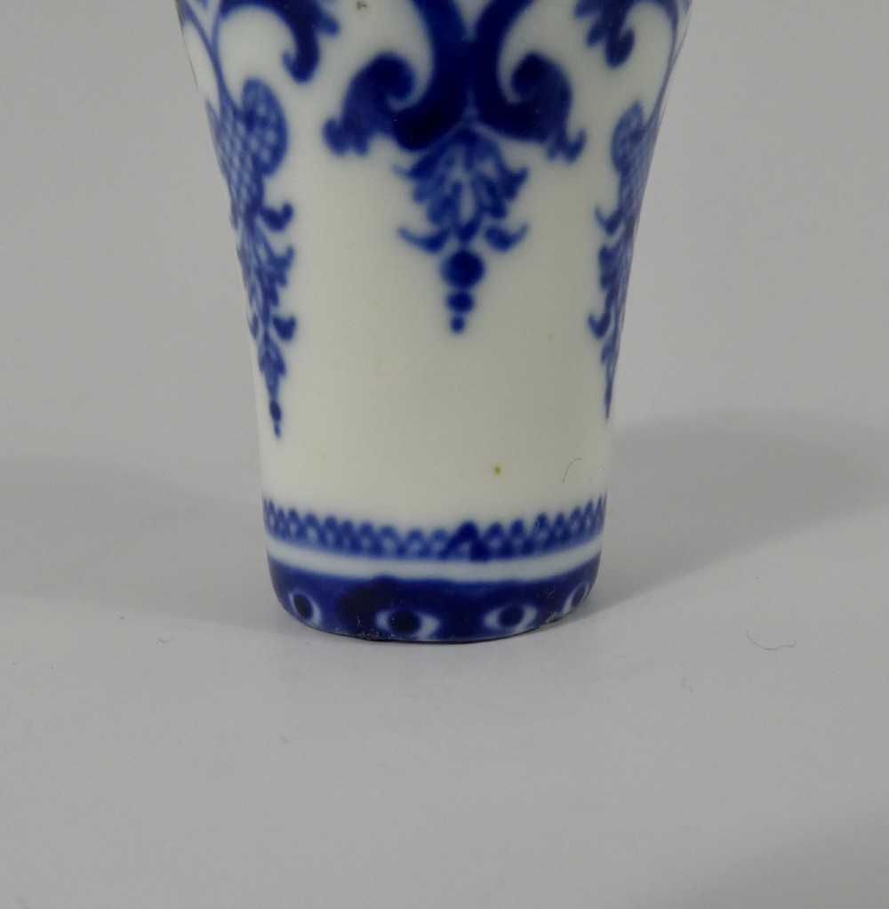 St Cloud porcelain cane handle, c. 1730. View VII
