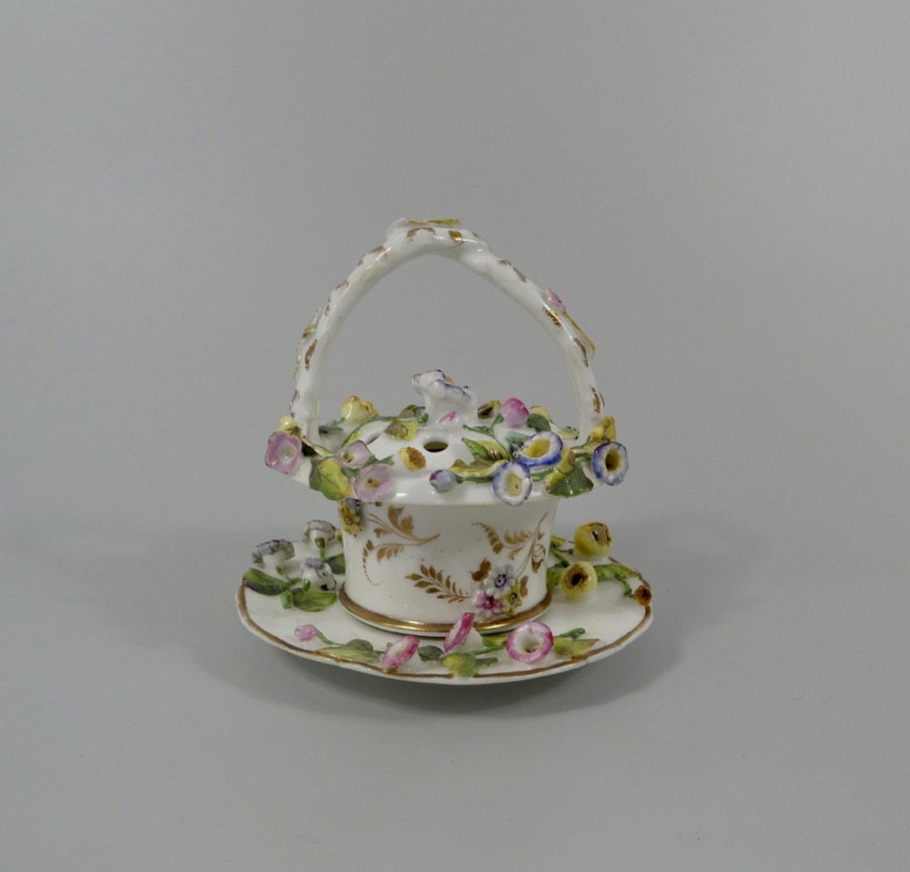 Rockingham porcelain pot pourri, cover & stand, c. 1830.