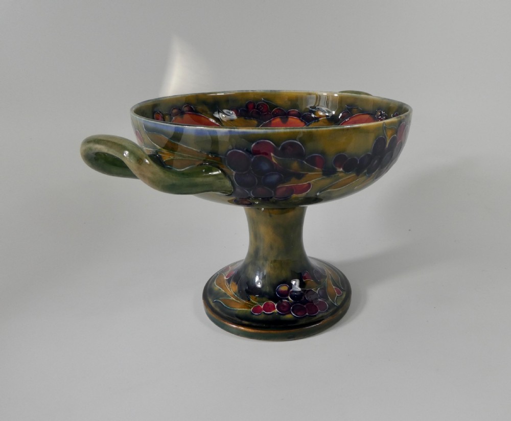 Moorcroft ‘Ochre Pomegranite’ bowl, c. 1915. View VI