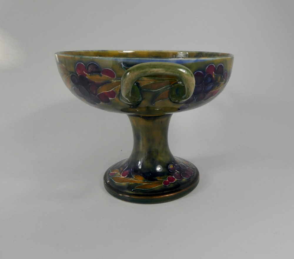 Moorcroft ‘Ochre Pomegranite’ bowl, c. 1915. View VII