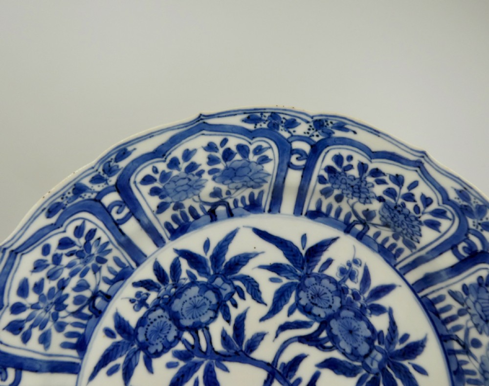 Chinese porcelain dish. Kangxi Period (1662-1722). View III