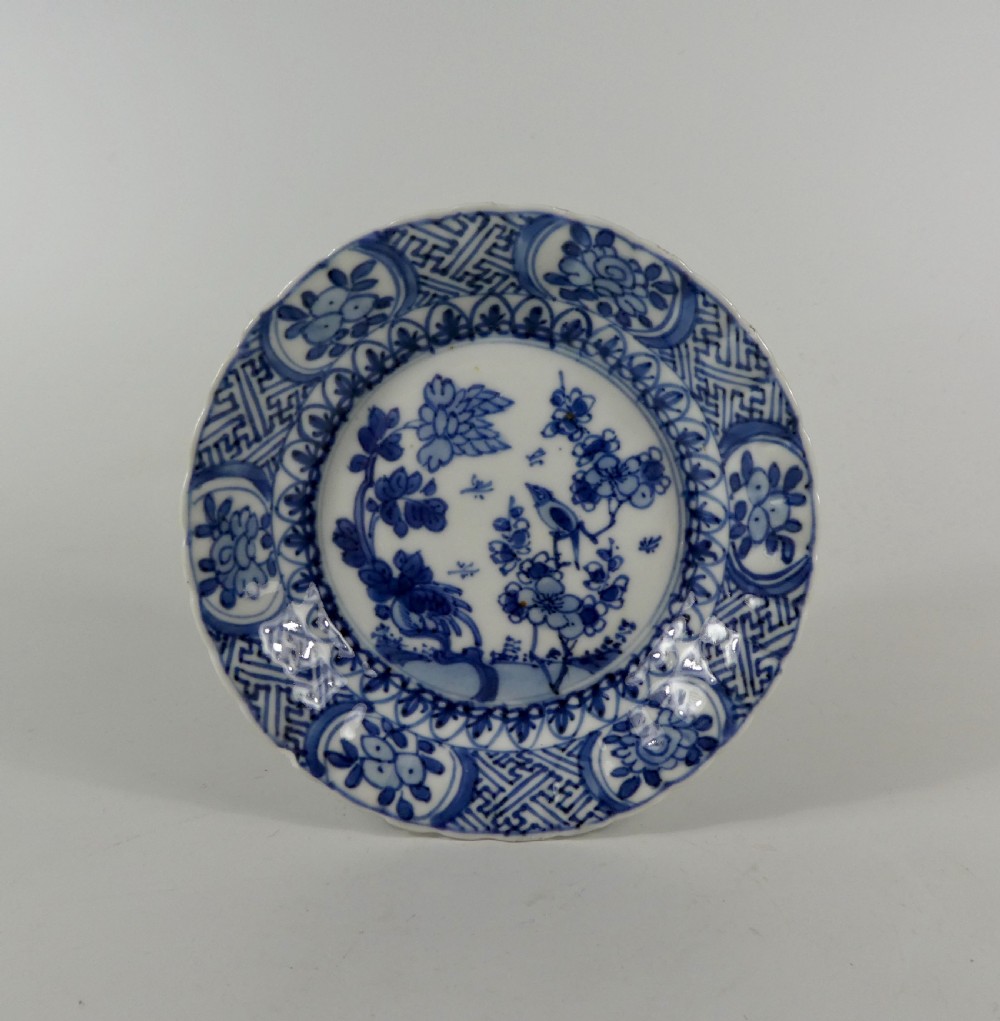 Chinese porcelain dish. Kangxi Period 1662-1722.