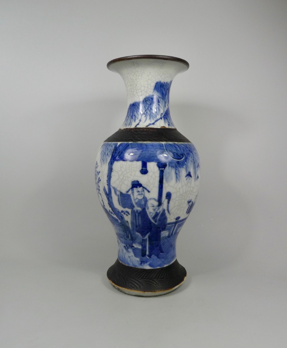 Chinese porcelain ‘Crackle glaze’ vase, c. 1890.