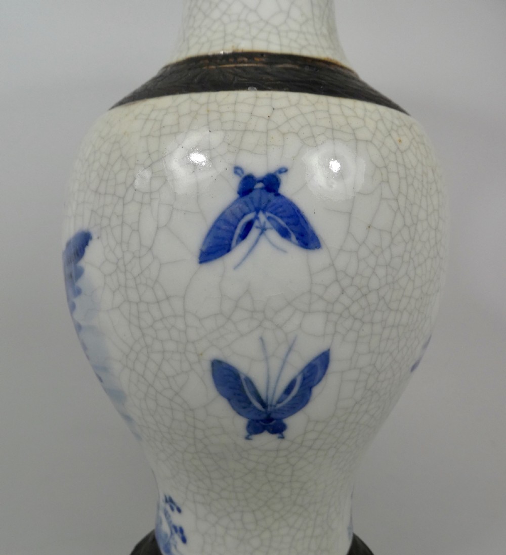 Chinese porcelain ‘Crackle glaze’ vase, c. 1890. View VI