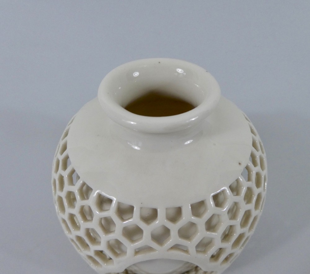 Royal Worcester reticulated porcelain vase, dated 1909. View III