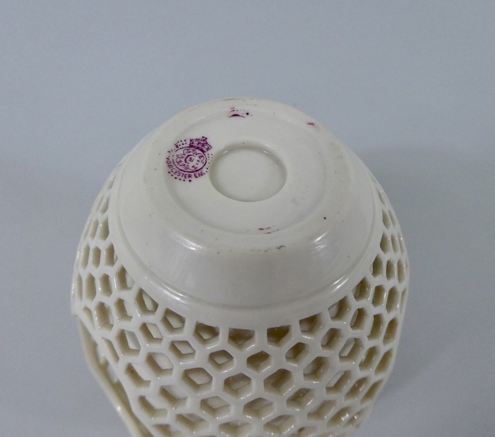 Royal Worcester reticulated porcelain vase, dated 1909. View V