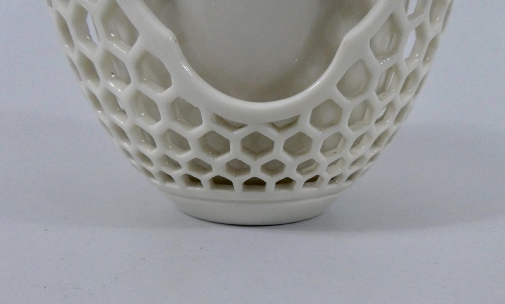 Royal Worcester reticulated porcelain vase, dated 1909. View VI