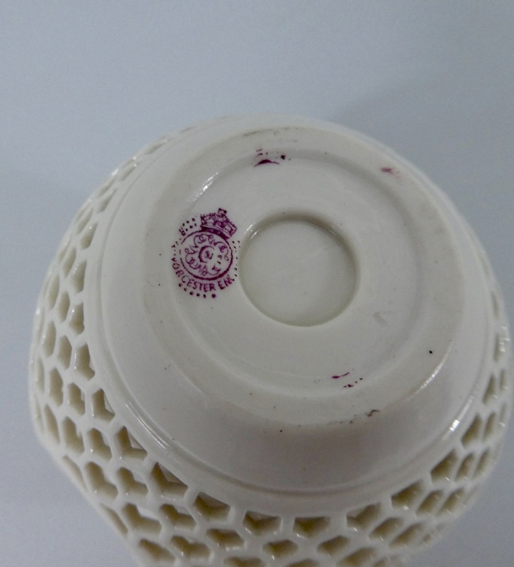 Royal Worcester reticulated porcelain vase, dated 1909. View VII