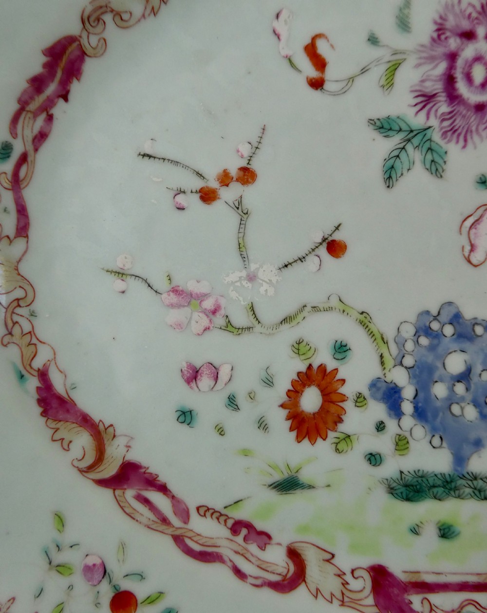 Chinese porcelain platter, c. 1760. Qianlong Period. View VI