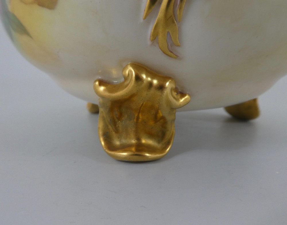 Royal Worcester porcelain vase. Millie Hunt, dated 1939. View VII
