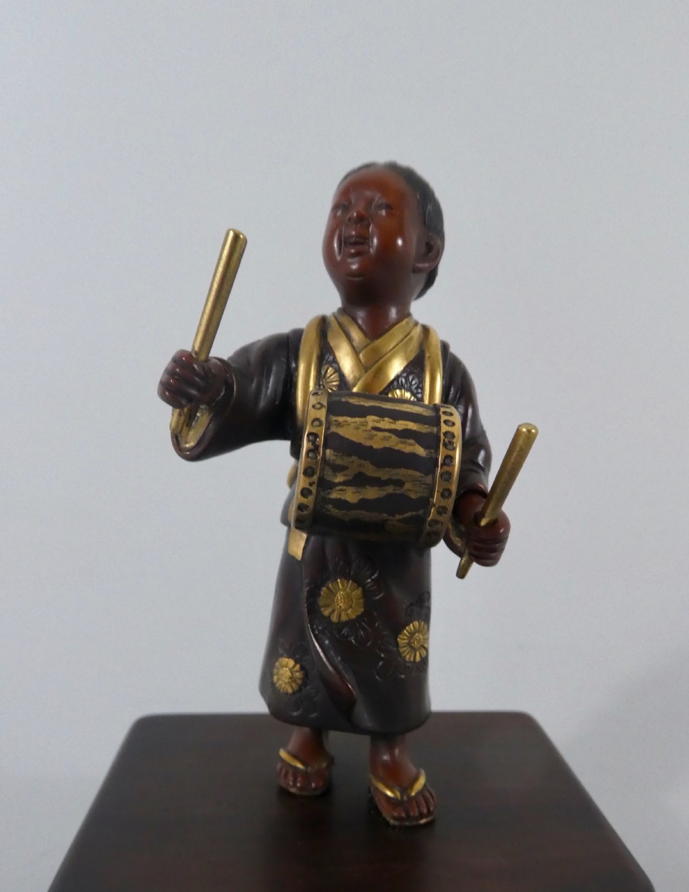 Japanese bronze okimono of a boy. Meiji Period. View II