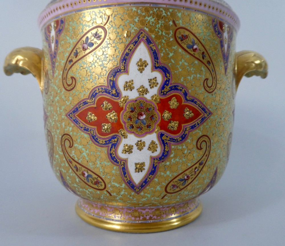 Coalport cache pot. Cashmere pattern. c. 1875. View II