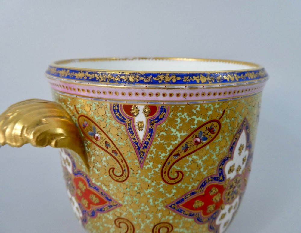 Coalport cache pot. Cashmere pattern. c. 1875. View III