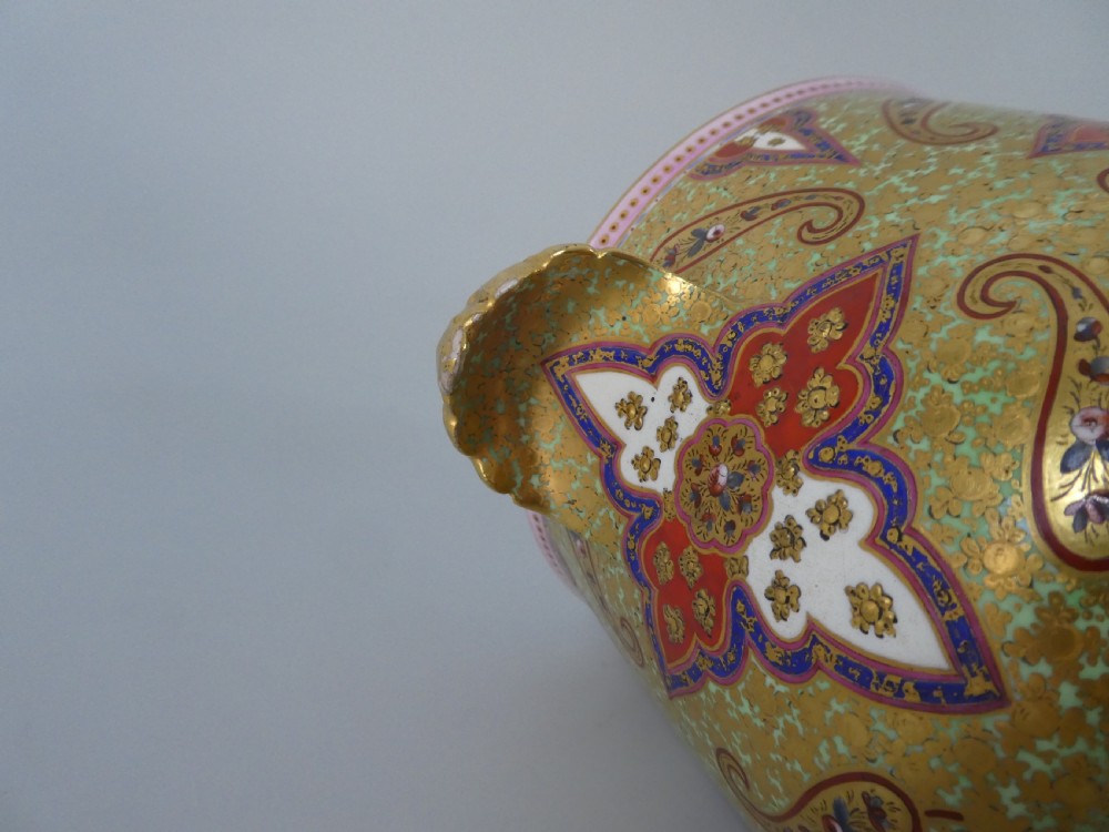 Coalport cache pot. Cashmere pattern. c. 1875. View XII
