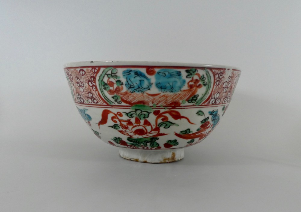 Chinese Swatow porcelain bowl, c.1600. Ming Dynasty.