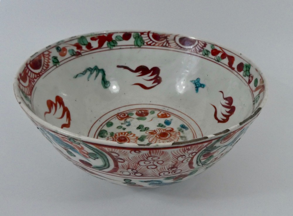 Chinese Swatow porcelain bowl, c.1600. Ming Dynasty. View XIV